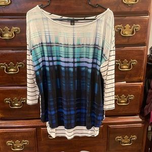 St John stretch shirt with beautiful pattern design size Large